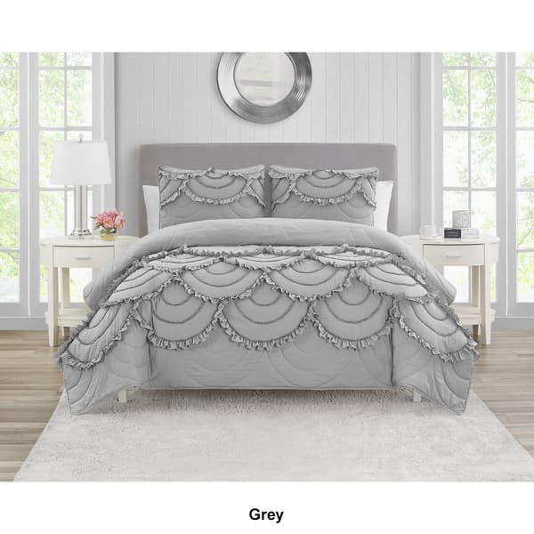 Design Studio Scallop Ruffle Garment Washed Quilt Set