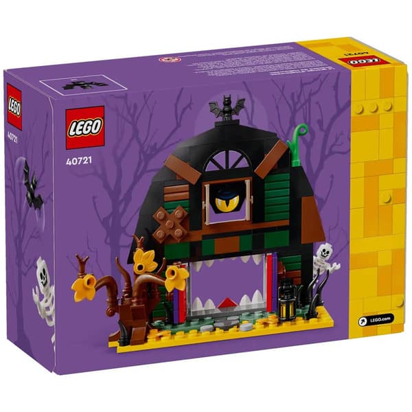 LEGO&#174; Halloween Barn