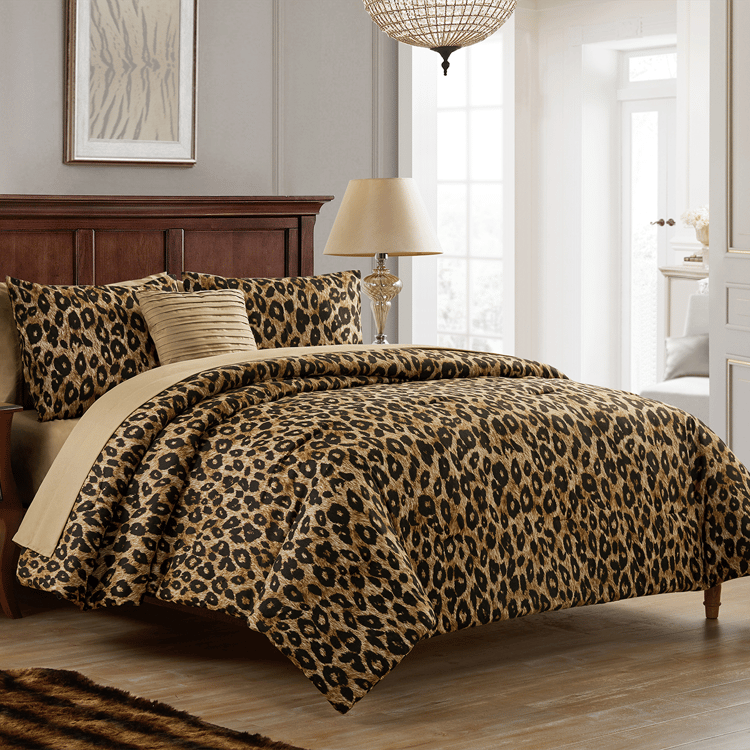VCNY Home Cheetah 8pc. Reversible Bed-in-a-Bag Comforter Set