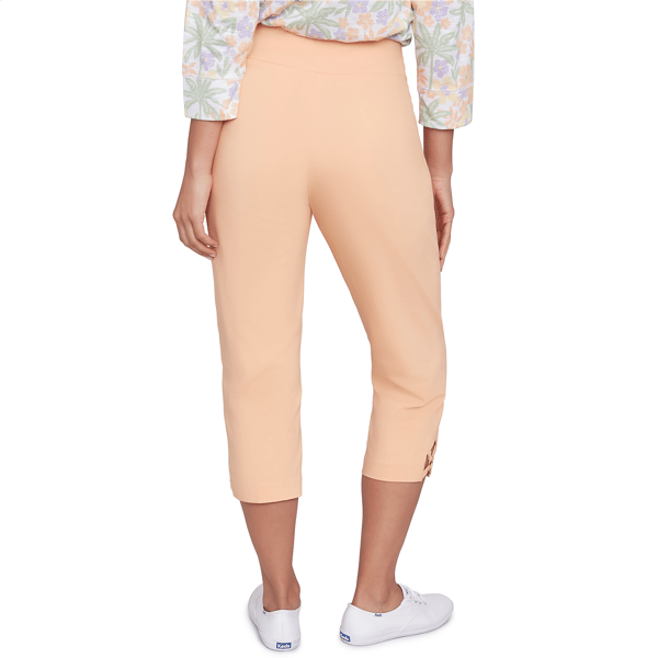 Petite Hearts of Palm Peachy Keen Solid Pull On Capris