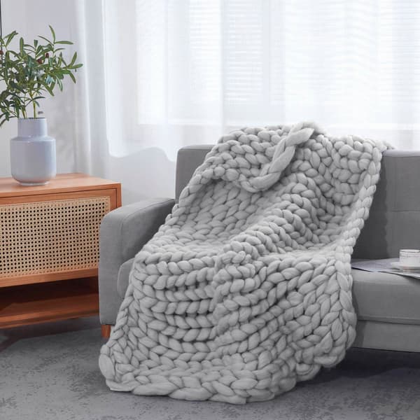 Dreamnest Chunky Knit Throw