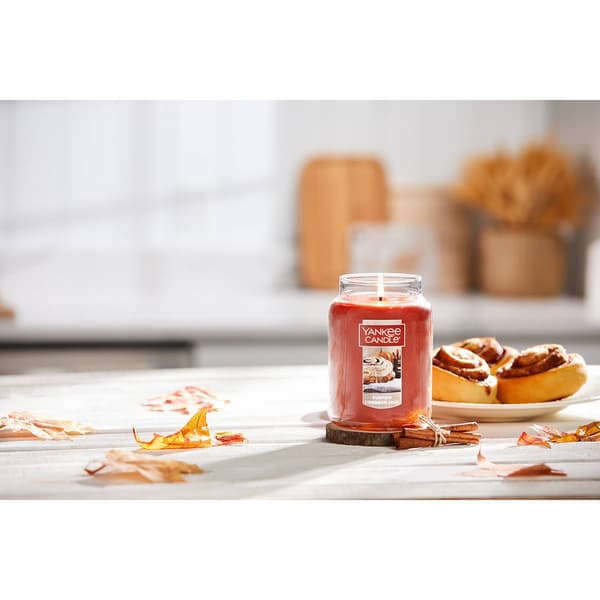 Yankee Candle&#40;R&#41; 22oz. Pumpkin Cinnamon Swirl Candle - image 