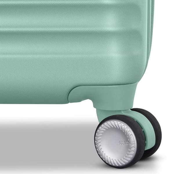 American Tourister Stratum 3.0 24in. Spinner