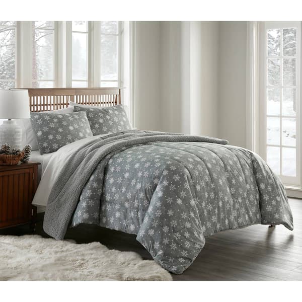 Micro Flannel&#40;R&#41; Reverse to Sherpa Snowflake Comforter Set - image 