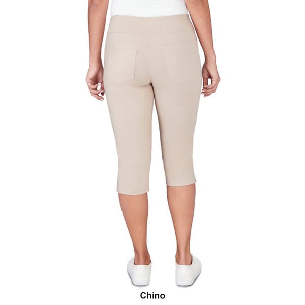 Womens Ruby Rd. Key Items Tech Pull-On Clamdigger Pants
