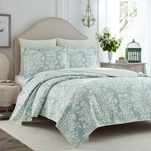 Laura Ashley(R) Rowland Quilt Set - image 