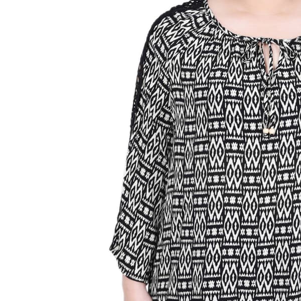 Womens NY Collection 3/4 Sleeve Tie Neck Geometric Blouse