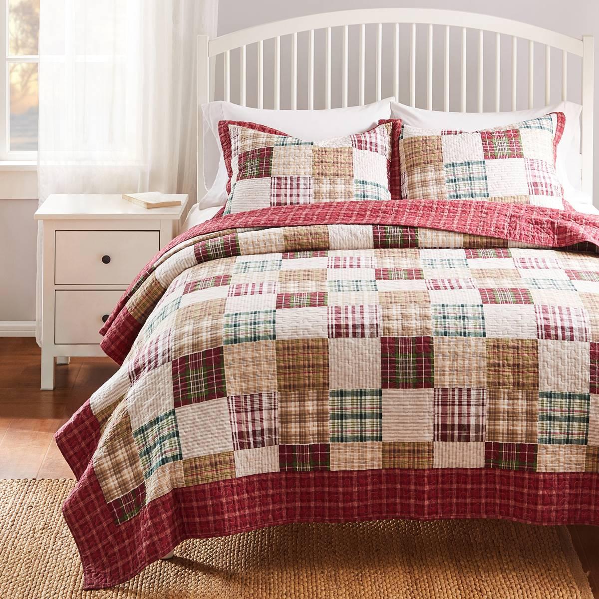 Greenland Home Fashions(tm) Oxford 100% Cotton Reversible Quilt Set