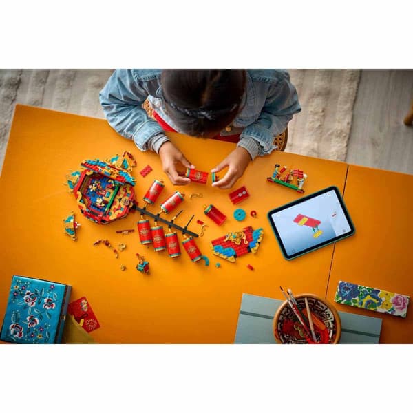 LEGO® Fortune Firecracker Building Kit