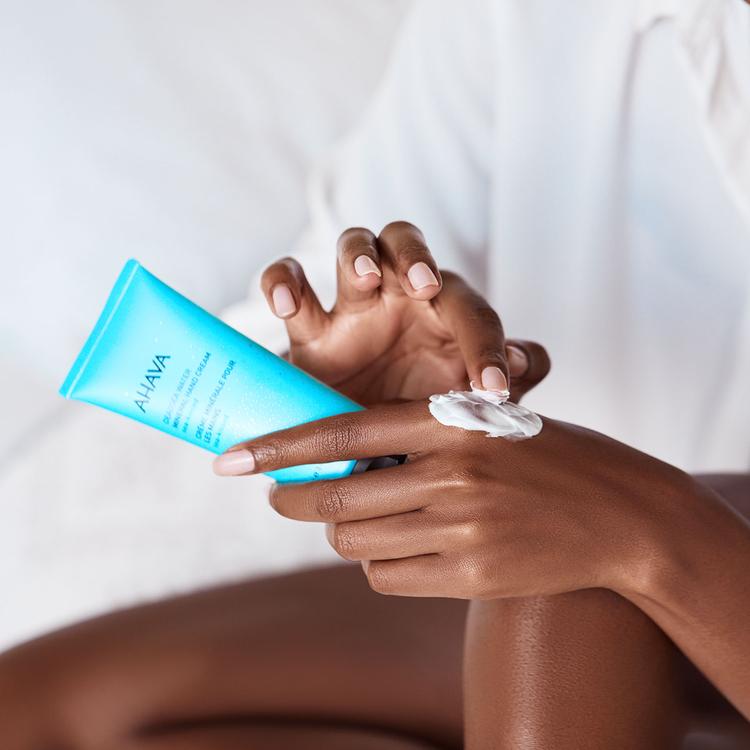 AHAVA Mineral Sea-Kissed Scented Hand Cream