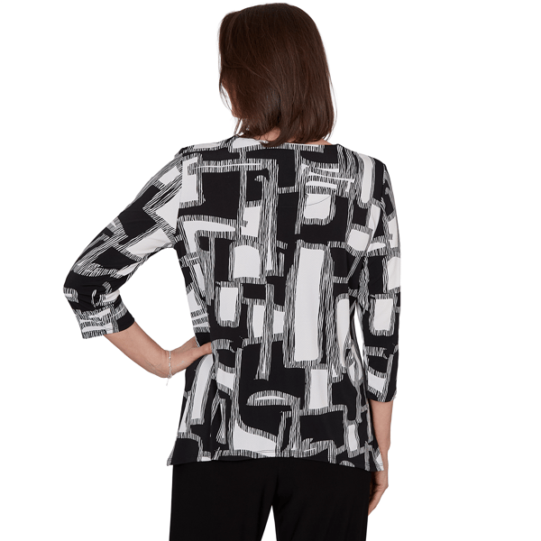Petite Alfred Dunner Classics Geometric Abstract Blouse
