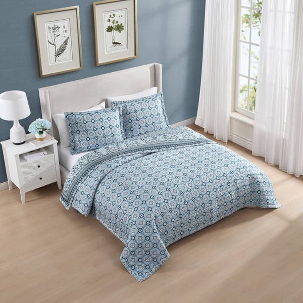Bebejan&#174; Aquamarine Medallion 3pc Reversible Quilted Coverlet Set
