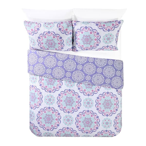 Alex &amp; Bella Vivian Floral Medallion Quilt Bedding Set