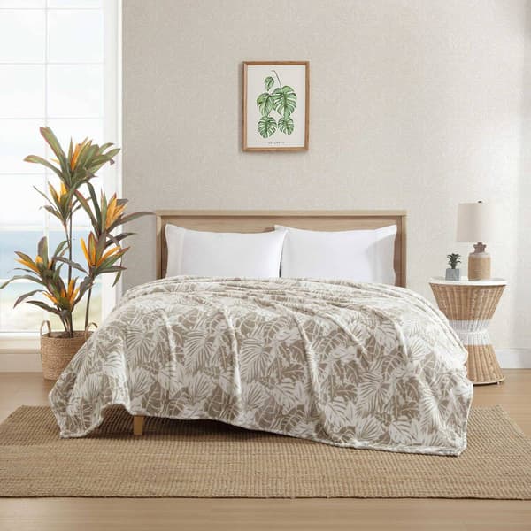 Tommy Bahama Costa Blanca Ultra Soft Plush Fleece Blanket