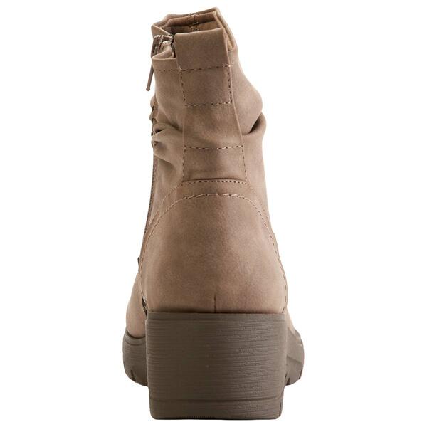 Womens Cliffs by White Mountain Beyond Ankle Boots