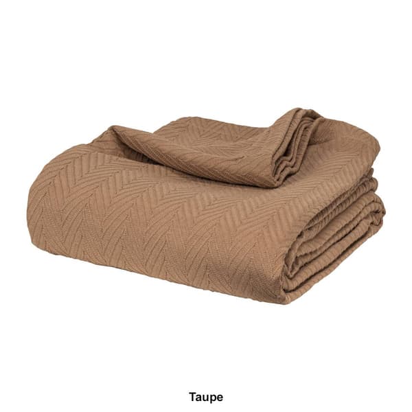 Superior All-Season Chevron Cotton Blanket
