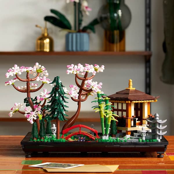 LEGO&#174; Icons Tranquil Garden