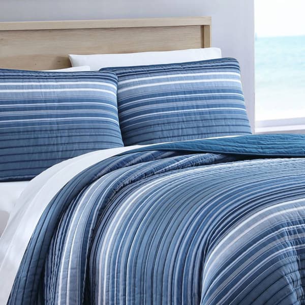 Nautica Coveside 136 Thread Count Reversible Quilt Set