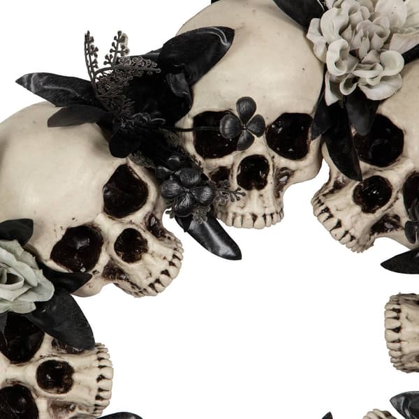 Northlight Seasonal 15in. Unlit Skull Halloween Wreath