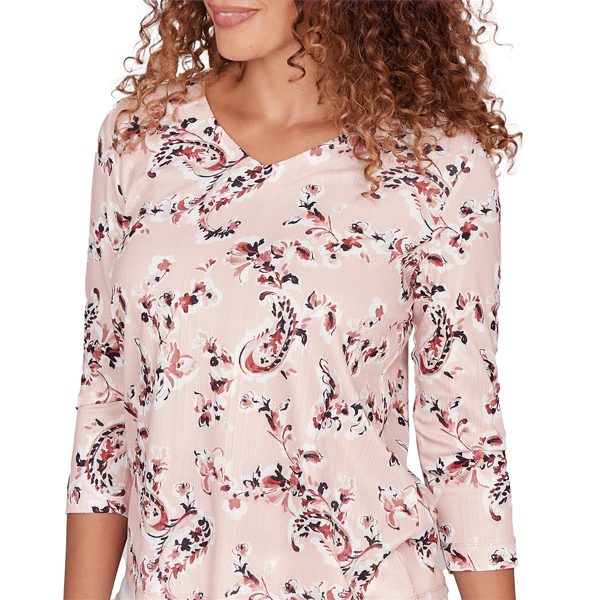 Petite Emaline Key Items 3/4 Sleeve V Neck Floral Paisley Tee