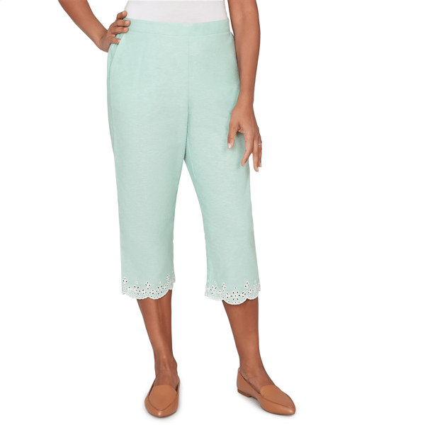 Petite Alfred Dunner Caribbean Blues Eyelet Embroidery Capris - image 
