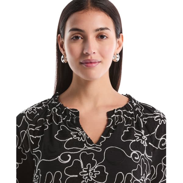 Petite Rafaella® 3/4 Sleeve Floral Embroidery Blouse