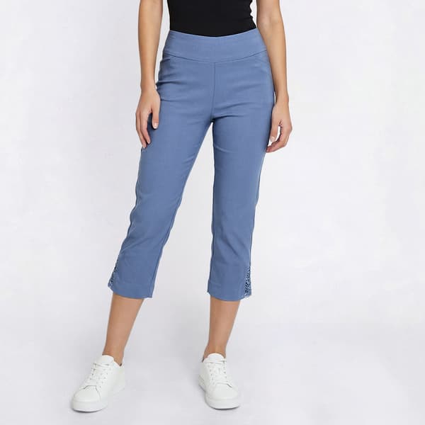 Petite Napa Valley 21in. Solid Lace Hem Capris - image 