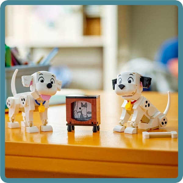LEGO&#174; Disney Lucky & Penny 101 Dalmatians Puppies