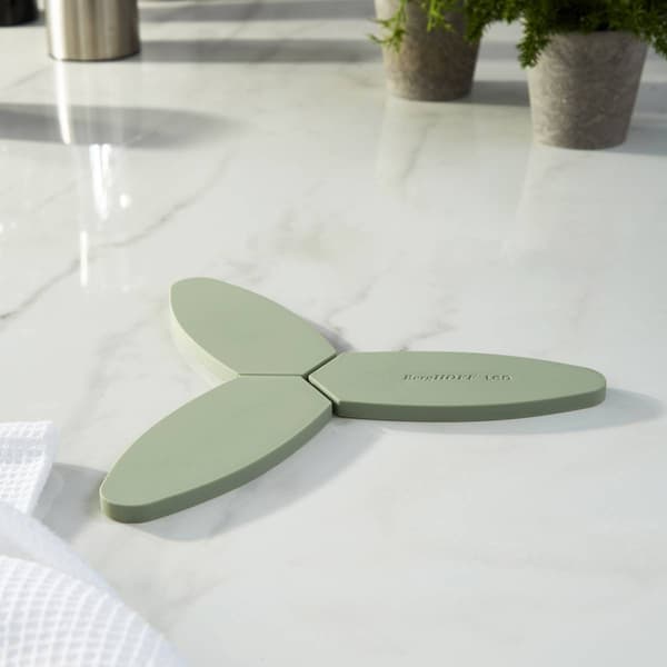 BergHOFF Leo Balance 9.5in. Silicone Foldable & Magnetic Trivet