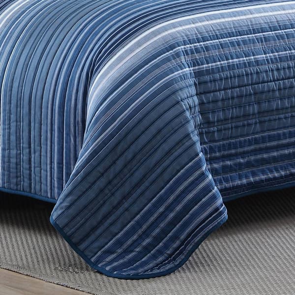 Nautica Coveside 136 Thread Count Reversible Quilt Set
