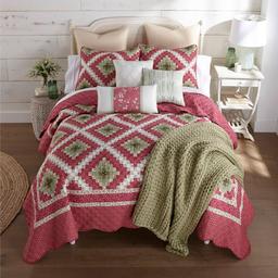 Donna Sharp Your Lifestyle Trip Around the World 3pc. Quilt Set