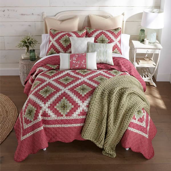 Donna Sharp Your Lifestyle Trip Around the World 3pc. Quilt Set