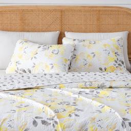 FreshFolds Helene 3pc. Reversible Watercolor Flowers Quilt Set