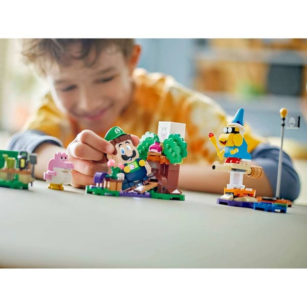 LEGO® Super Mario Adventures with Interactive Luigi