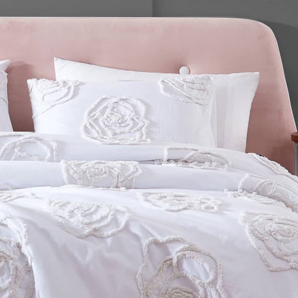 Betsey Johnson Rambling Rose Cotton White Duvet Set