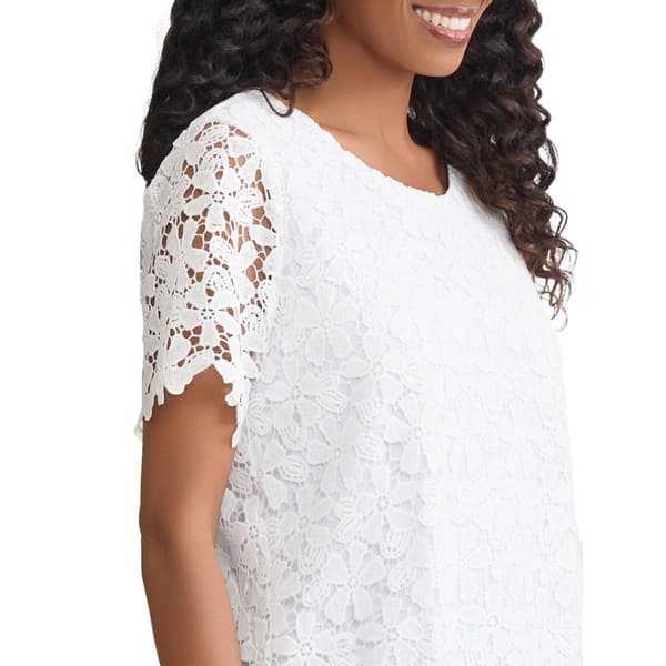 Womens Jones New York Short Sleeve All Over Daisy Lace Blouse