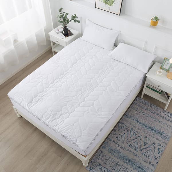 Waverly Quilted Cotton Top with Feather Topper - image 