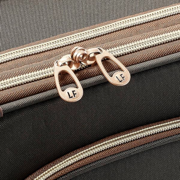 London Fog Bromley 25in. Spinner Luggage