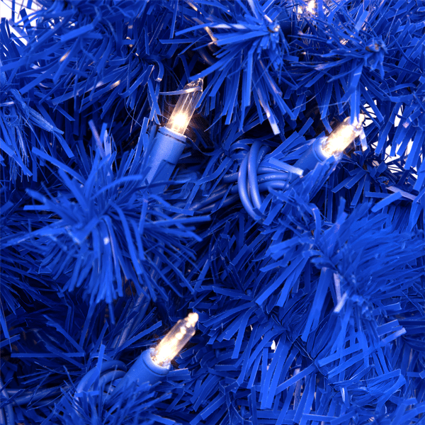Northlight 24in. Royal Blue Pre-Lit Pine Christmas Wreath