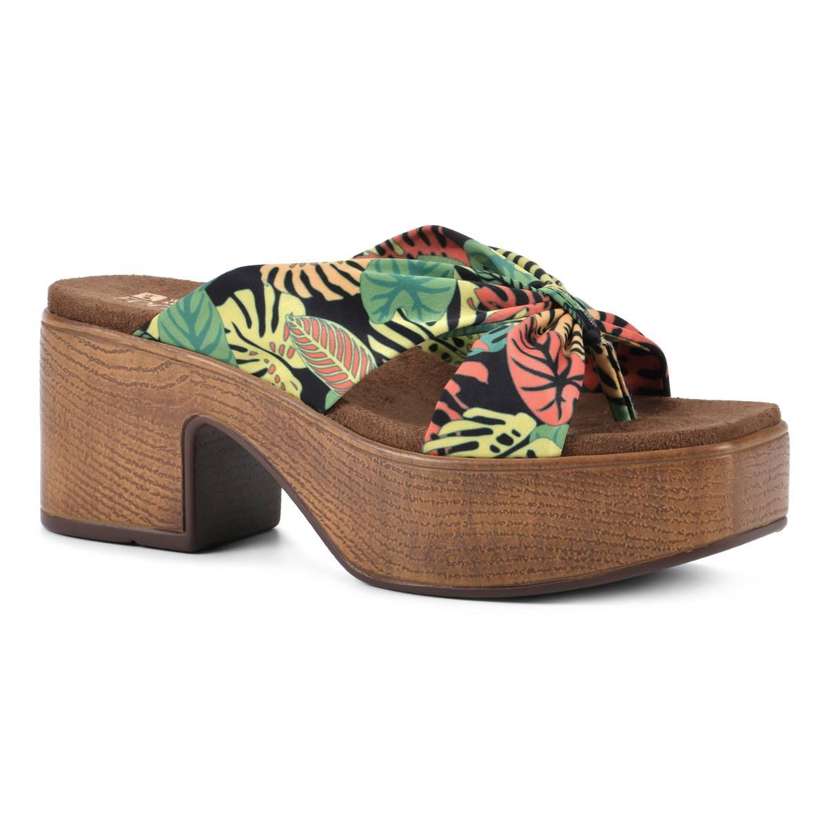 white mountain platform sandals