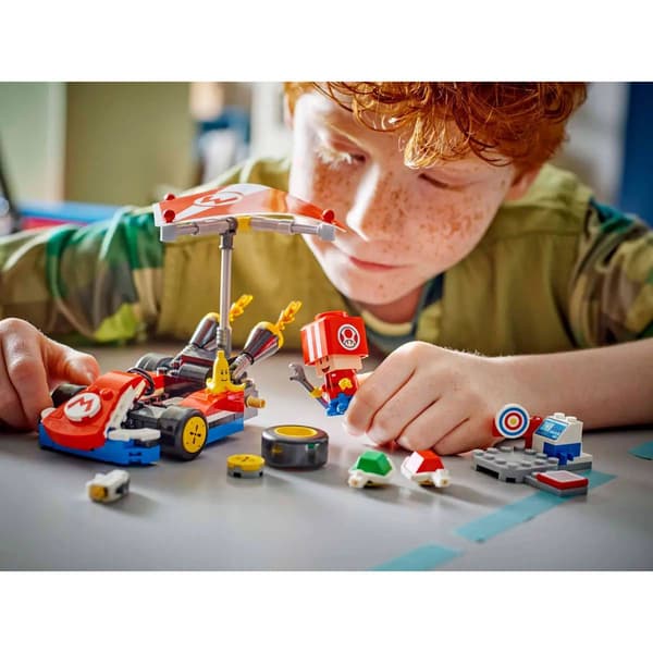 LEGO&#174; Super Mario Mario Kart - Standard Kart