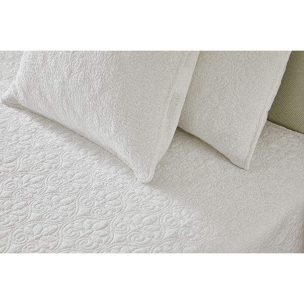 Patina Vie 3pc. Zafira Cotton Stitched Embroidered Quilt Set