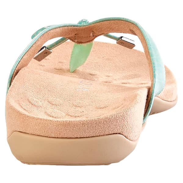 bella flip flops
