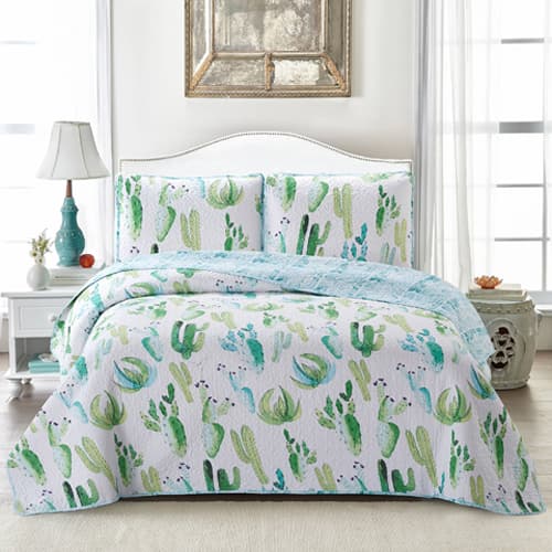 Universal Home Fashions Cactus Reversible Quilt Set