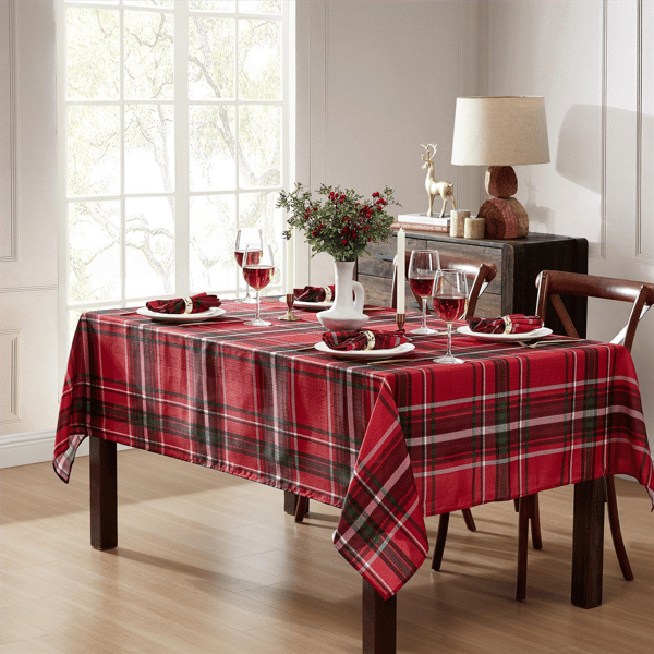 Threadmade Pocono Plaid Holiday Fabric Tablecloth