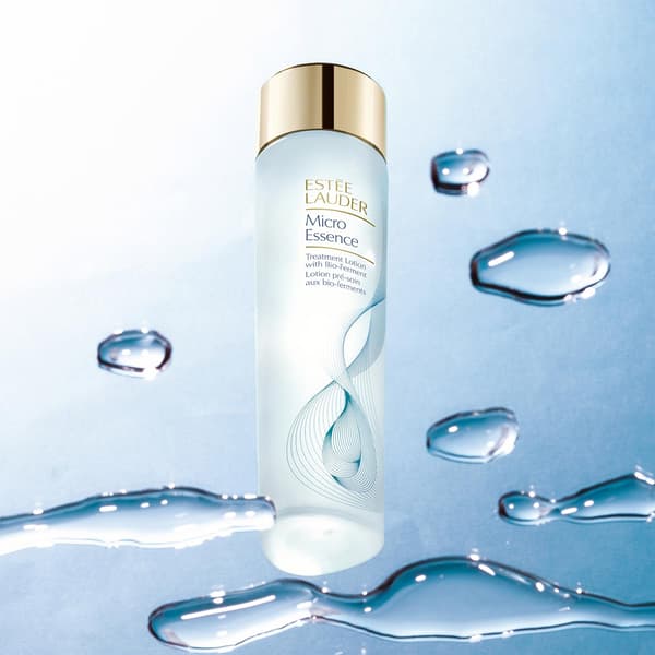 Est&#233;e Lauder&#8482; Micro Essence Treatment