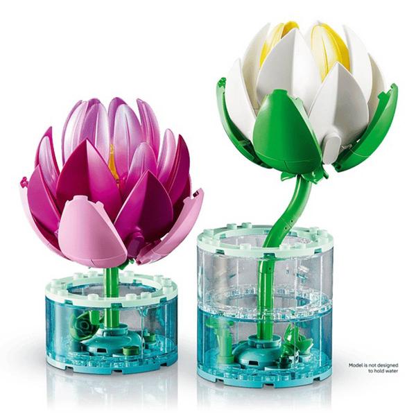 LEGO® Botanicals Water Lillies