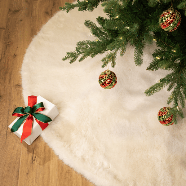 Northlight 84in. White Faux Fur Round Tree Skirt