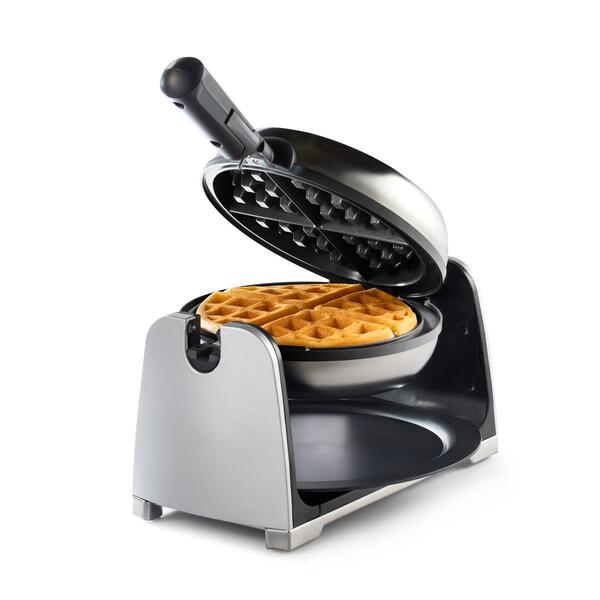 Oster&#40;R&#41; Flip Waffle Maker - image 