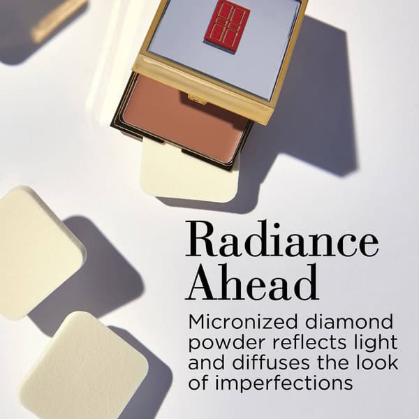 Elizabeth Arden Flawless Finish Sponge-On Cream Makeup
